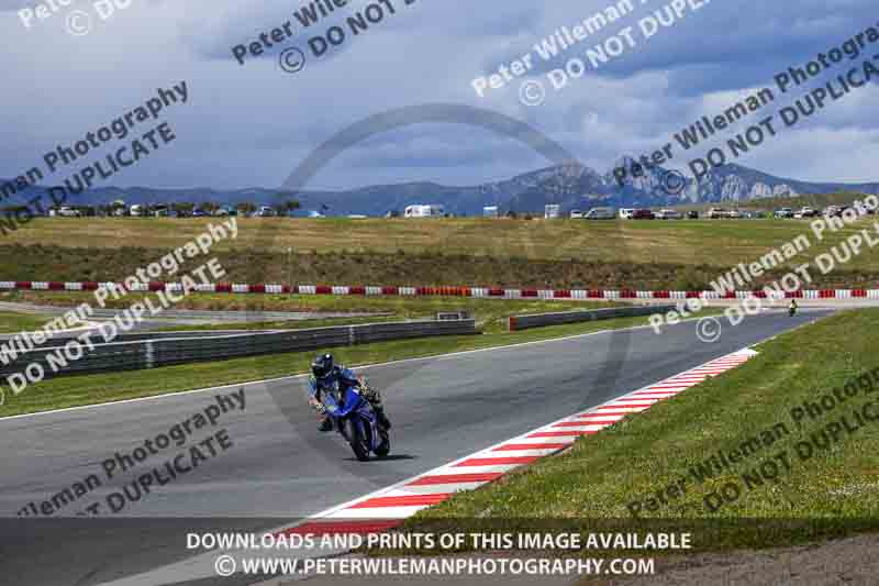 cadwell no limits trackday;cadwell park;cadwell park photographs;cadwell trackday photographs;enduro digital images;event digital images;eventdigitalimages;navarra;no limits trackdays;peter wileman photography;racing digital images;trackday digital images;trackday photos